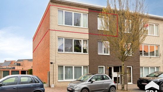 Neerstraat - 10 - bus 4 - 2360