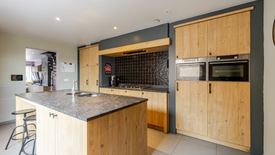 Stationsstraat - 18 - - 9961