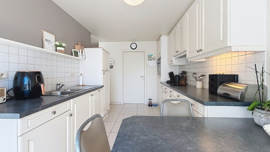 Burkel - 19 - 2 - 3990