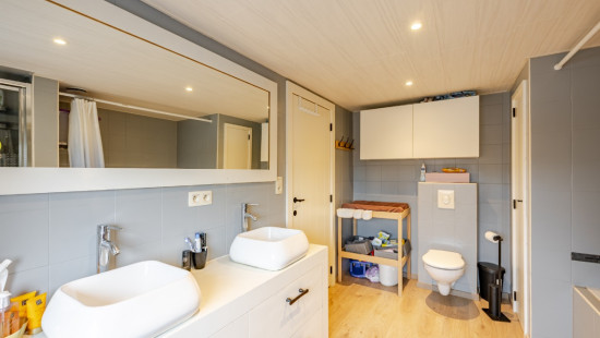 Stationsstraat - 18 - - 9961