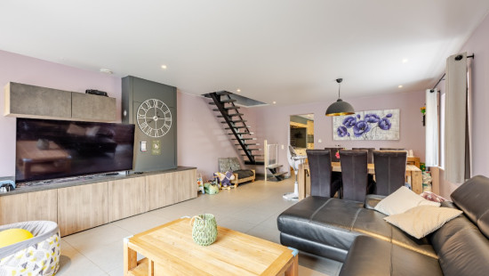 Stationsstraat - 18 - - 9961