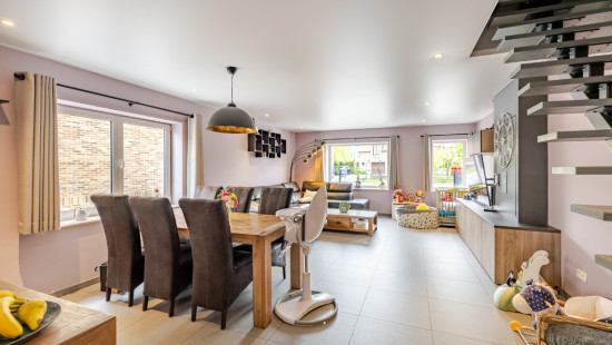 Stationsstraat - 18 - - 9961