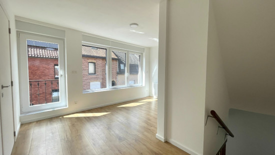 Stationsstraat - 58 - - 8880