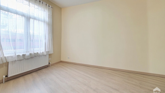 Rue Longue Vie - 34 - - 1050