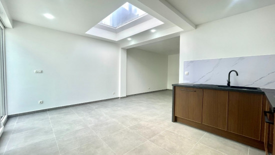 Stationsstraat - 58 - - 8880