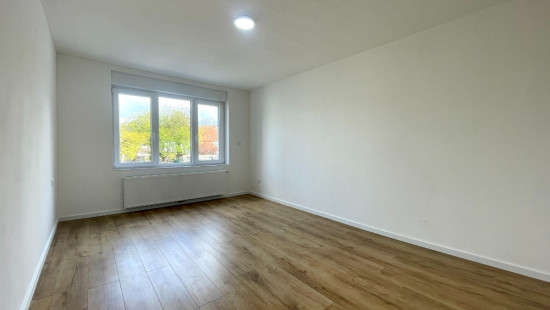 Stationsstraat - 58 - - 8880