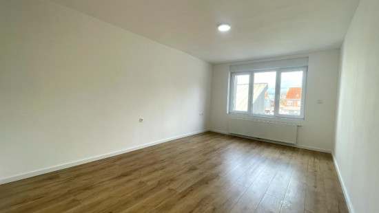 Stationsstraat - 58 - - 8880