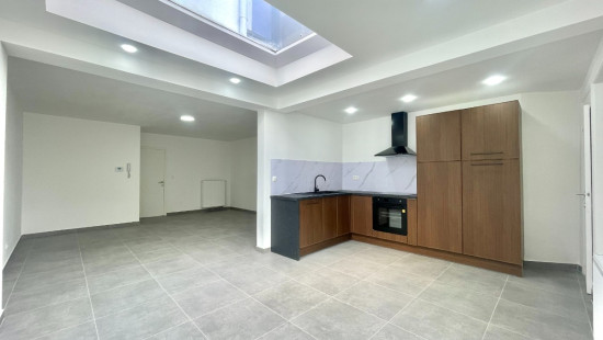 Stationsstraat - 58 - - 8880