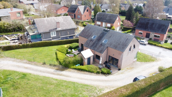 Rue du Levant - 12 - - 5300