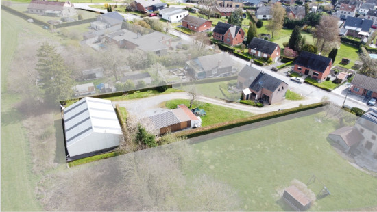 Rue du Levant - 12 - - 5300