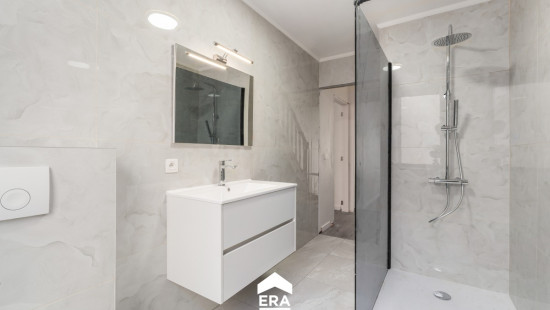 Collegestraat - 32 - - 9900