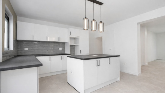 Collegestraat - 32 - - 9900