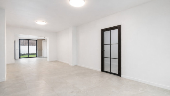 Collegestraat - 32 - - 9900