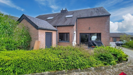 Rue du Levant - 12 - - 5300