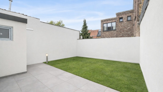 Collegestraat - 32 - - 9900