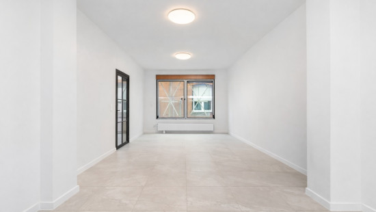 Collegestraat - 32 - - 9900