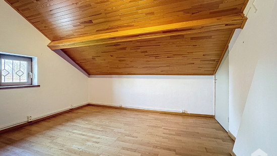 Rue Adolphe Debienne - 21 - - 6210