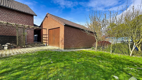 Rue Adolphe Debienne - 21 - - 6210