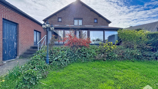 Rue Adolphe Debienne - 21 - - 6210