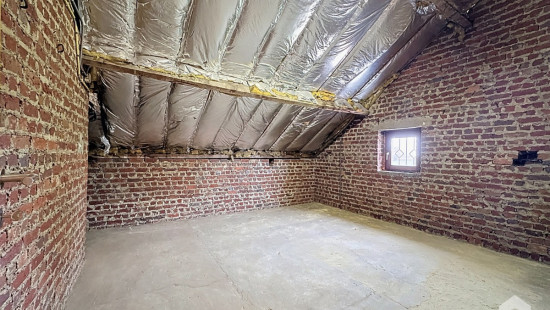 Rue Adolphe Debienne - 21 - - 6210