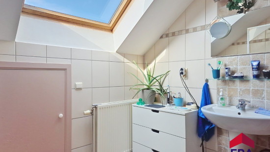 Rue du Levant - 10 - - 5300