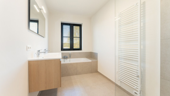 Stationsstraat - 62B - - 8540