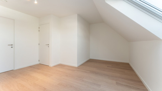 Stationsstraat - 62B - - 8540