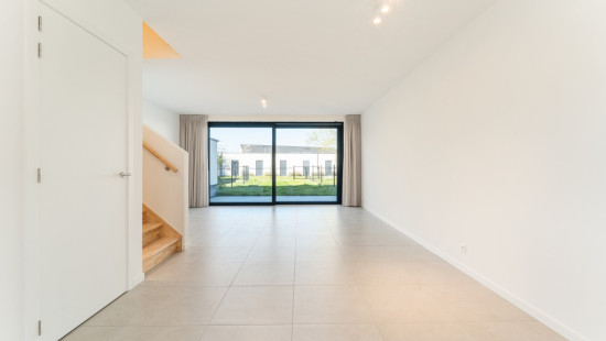 Stationsstraat - 62B - - 8540