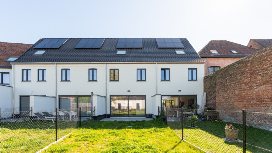 Stationsstraat - 62B - - 8540