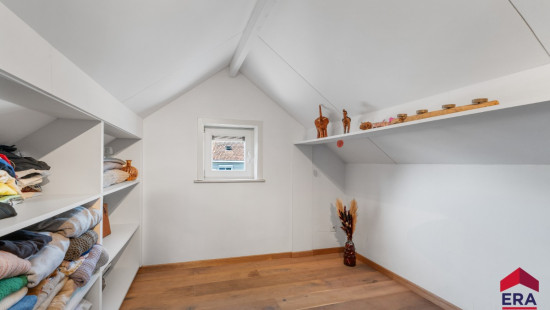 Steenweg - 702 - - 9472