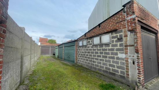 Dynastiestraat - 24+ - GARAGES - 8930