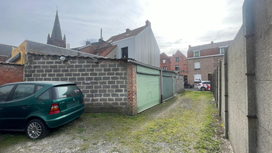 Dynastiestraat - 24+ - GARAGES - 8930