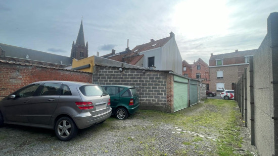 Dynastiestraat - 24+ - GARAGES - 8930