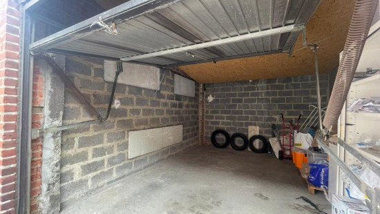 Dynastiestraat - 24+ - GARAGES - 8930