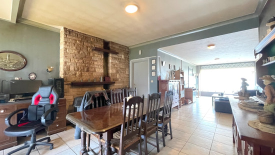 Dorpsplein - 14 - - 8851