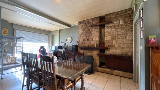 Dorpsplein - 14 - - 8851