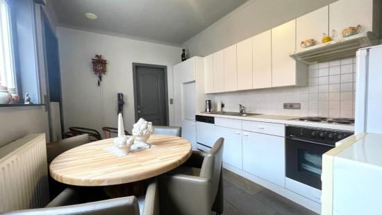 Dorpsplein - 15 - - 8851