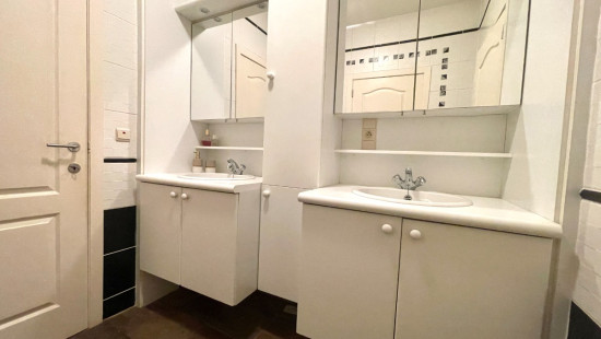 Dorpsplein - 15 - - 8851