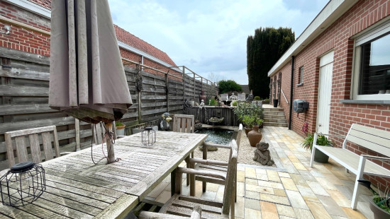 Dorpsplein - 15 - - 8851