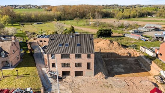 Ninoofsesteenweg - 215A - - 1760