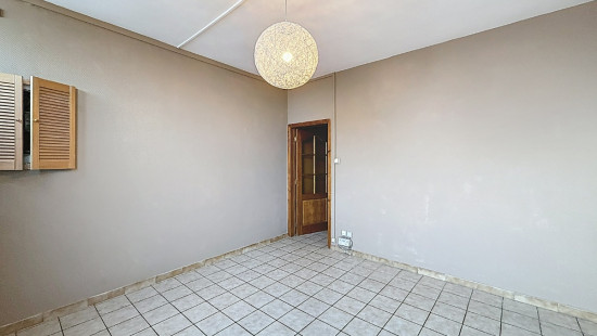 Rue Montavaux - 69 - - 7080