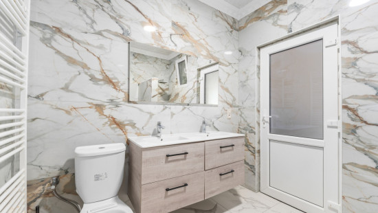 Heistraat - 38 - - 9100