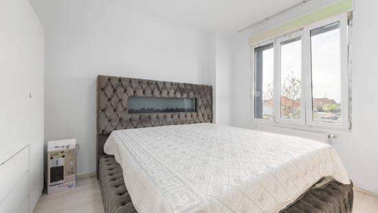 Heistraat - 38 - - 9100