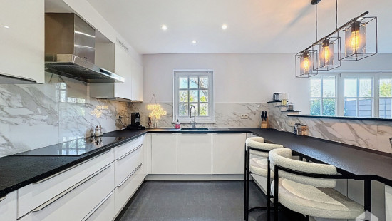 Rue Maubille - 24 - - 1400