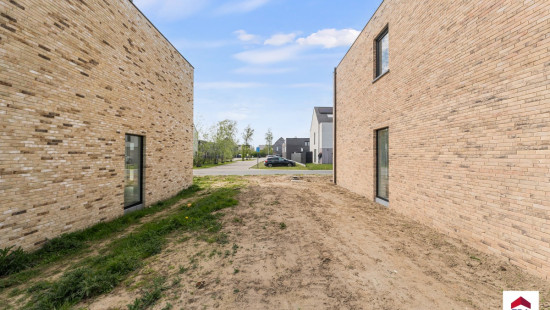 Berenakker - 23 - - 9880