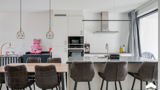 Leopoldlaan - 30 - bus 1 - 3900