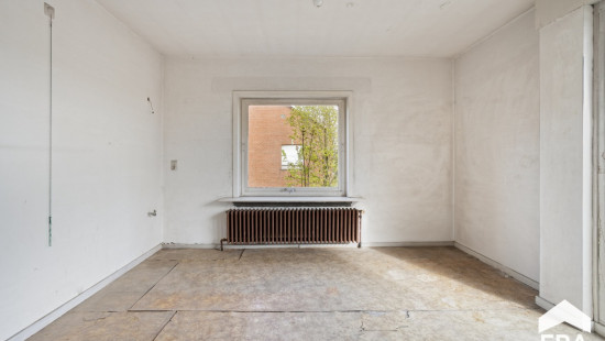 Hoge Lane - 31 - - 8200