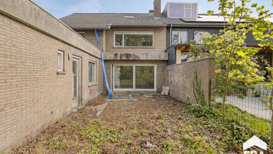 Hoge Lane - 31 - - 8200