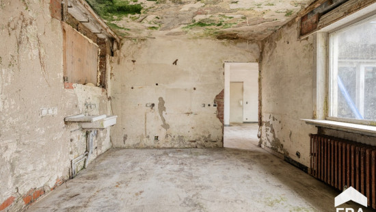 Hoge Lane - 31 - - 8200