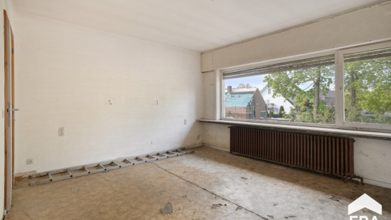 Hoge Lane - 31 - - 8200